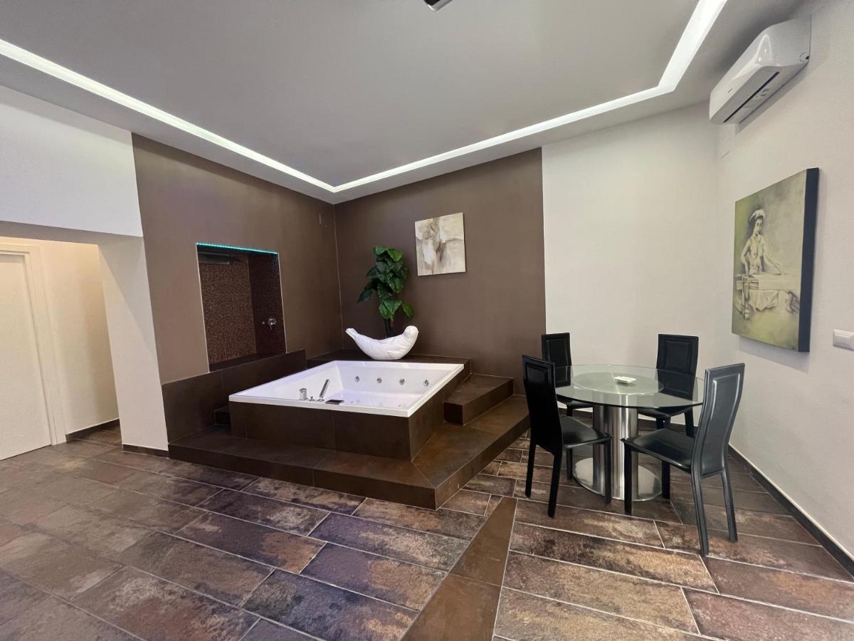 Relais Viesti Bed & Breakfast เวียสเต ภายนอก รูปภาพ